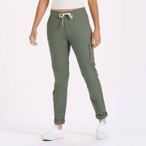 Vuori Sage Green Women's Jogger Pants